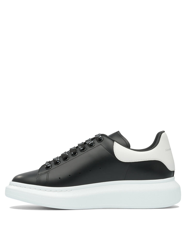 Alexander Mcqueen Leather Upper And Rubber Sole Sneaker Sneakers & Slip-On - Nero | 3c0d3d4f56a36166c452a2aa6c79ab53286c188f
