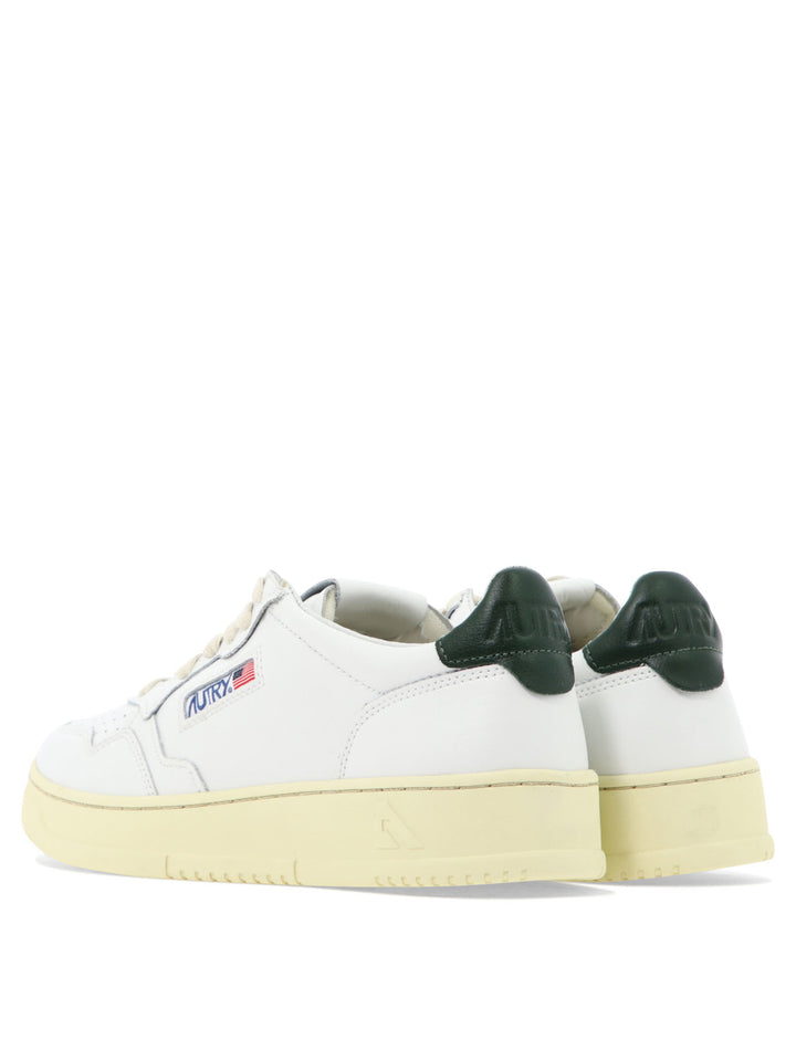 Autry Medalist Low Sneakers & Slip-On - Bianco | 1be7ffbe832e278ae2bf581efb081e67dd9de478