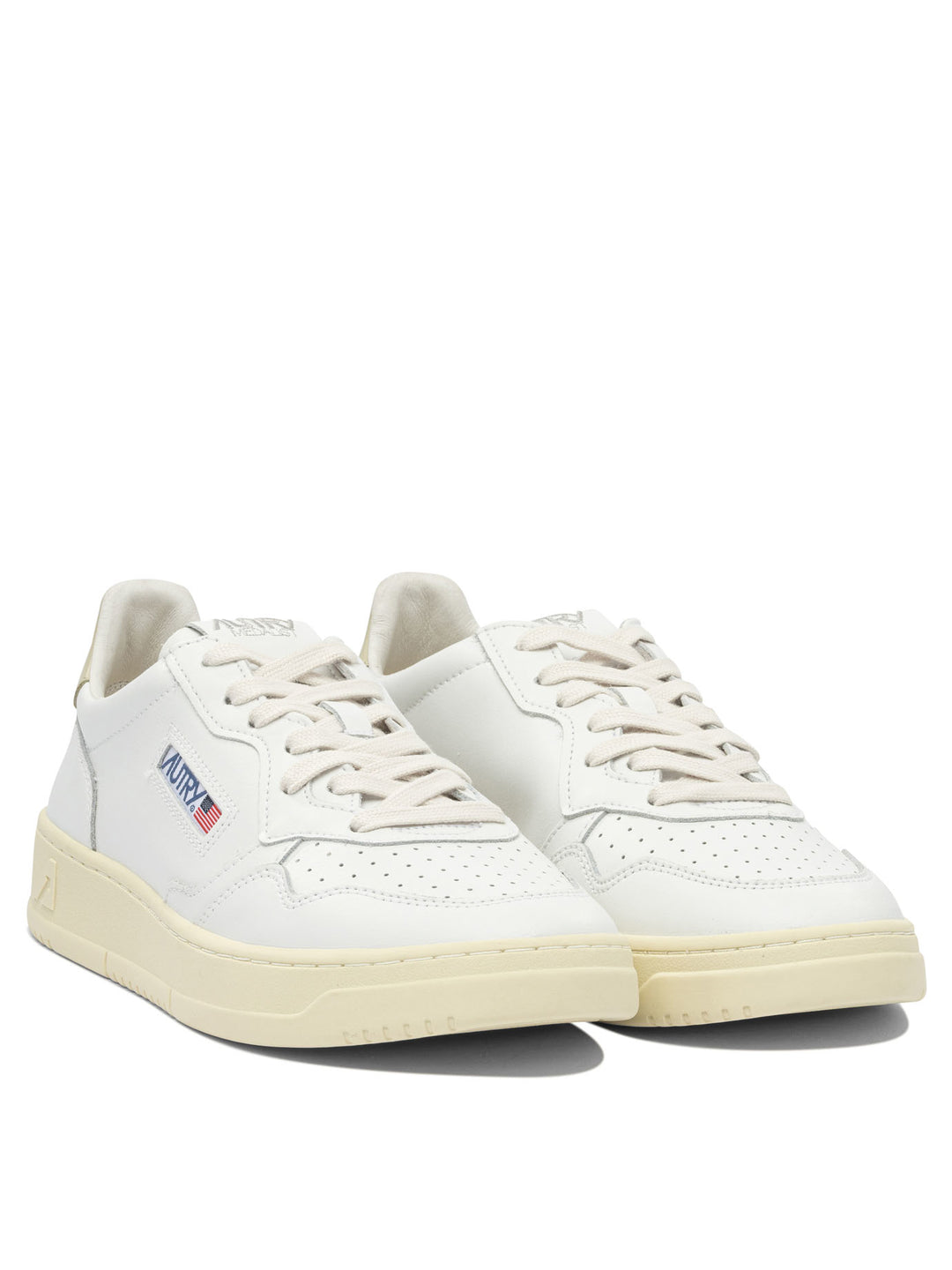Autry Medalist Low Sneakers & Slip-On - Bianco | 59f6735ffbf1bf1ae2e598a9e1461387c42261e8