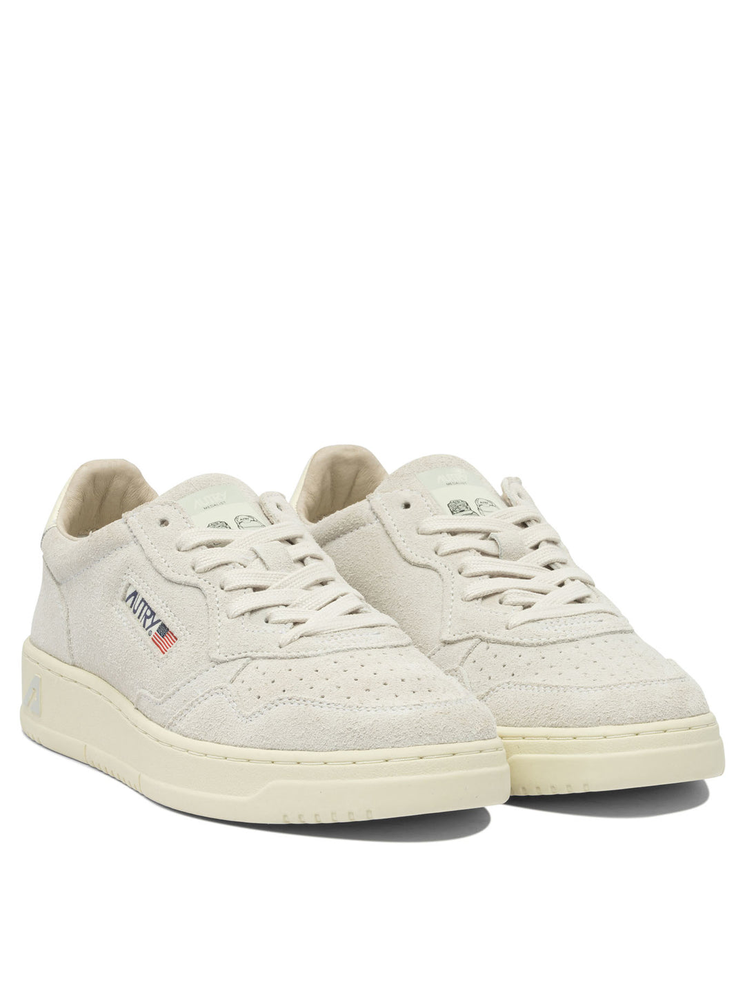 Autry Medalist Low Sneakers & Slip-On - Beige | b63746be54dc8bdafd26ff732c9f106b05b5c468