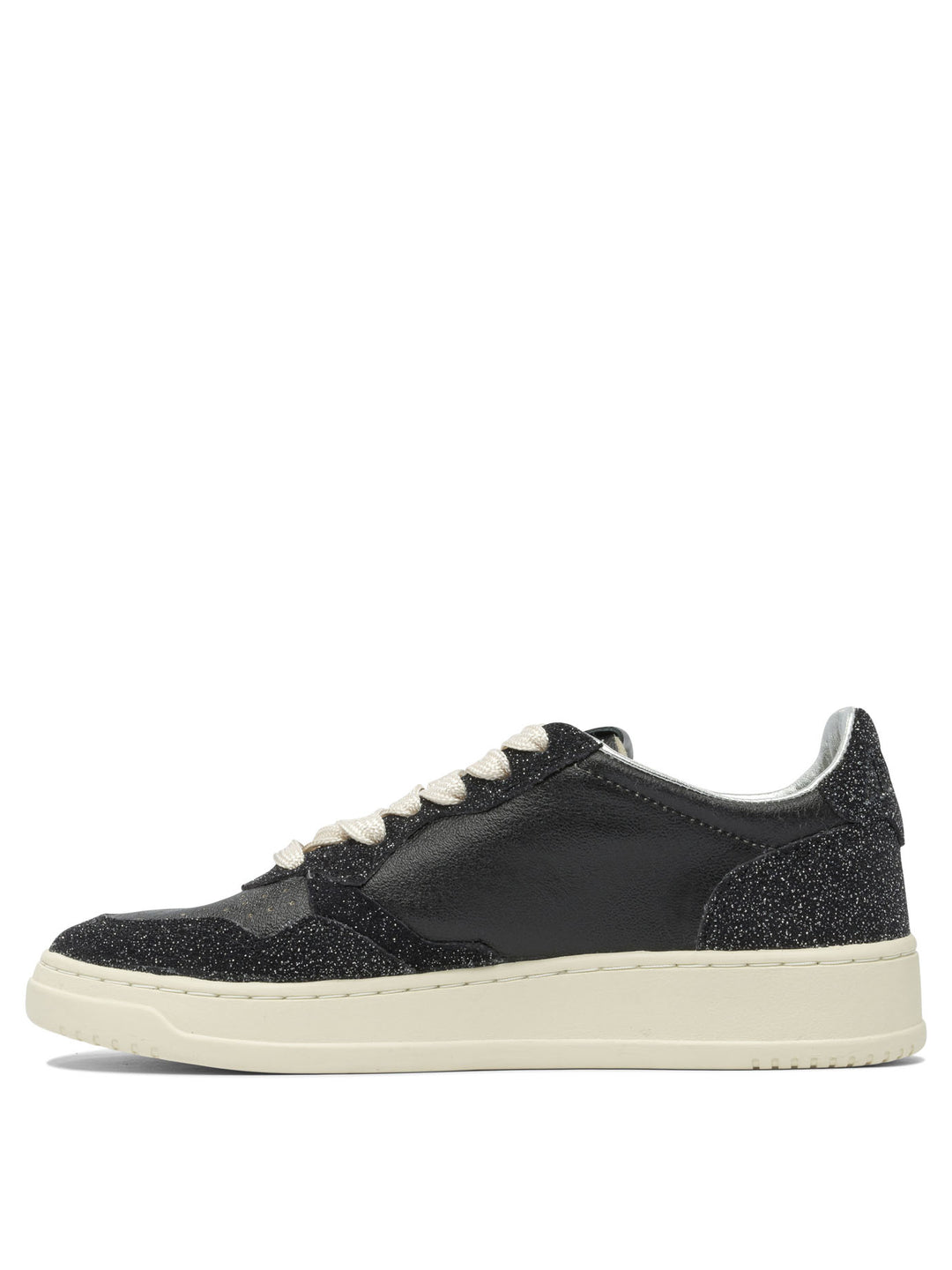 Autry Medalist Low Sneakers & Slip-On - Nero | 21542fa80c6121655b3f9001a7a17c483ed4afe2