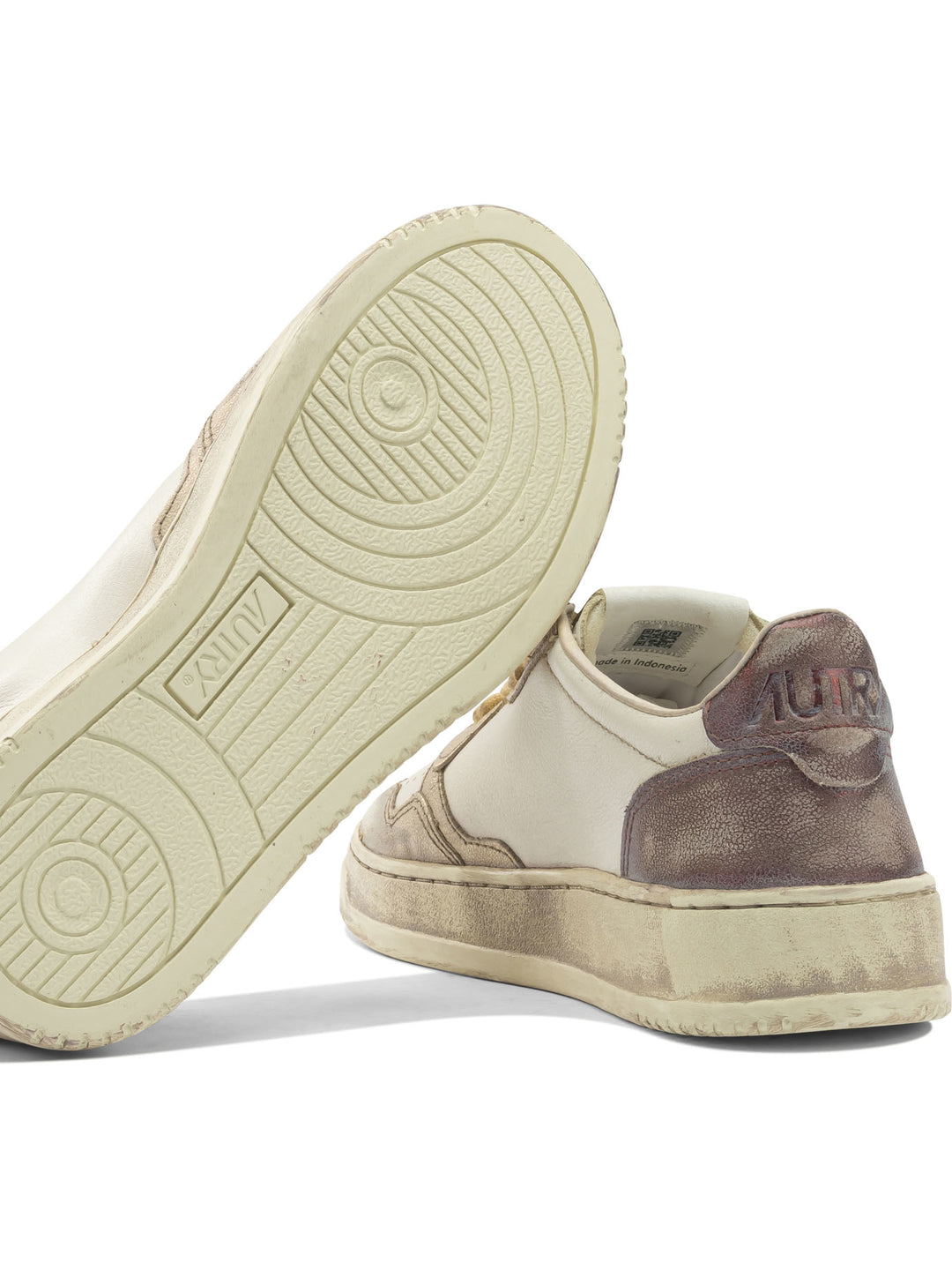 Autry Medalist Low Super Vintage Sneakers & Slip-On - Bianco | 5911d05487c0953144b5a6fdb9b282350cfb9c15