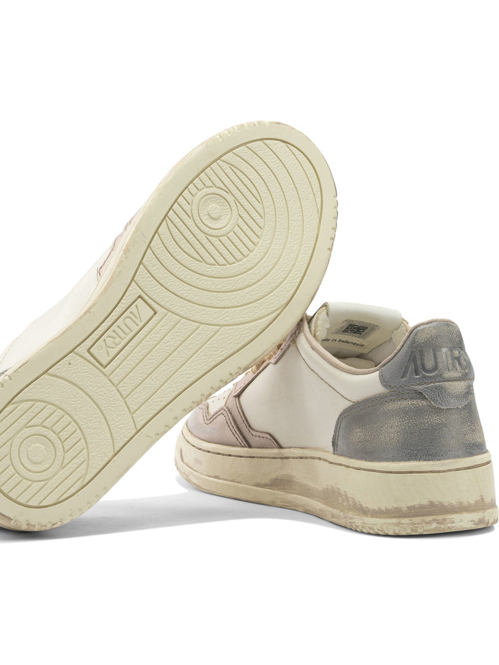 Autry Medalist Low Super Vintage Sneakers & Slip-On - Bianco | a97117ca57db3205fbe54c625cf0d78b6b98e67b