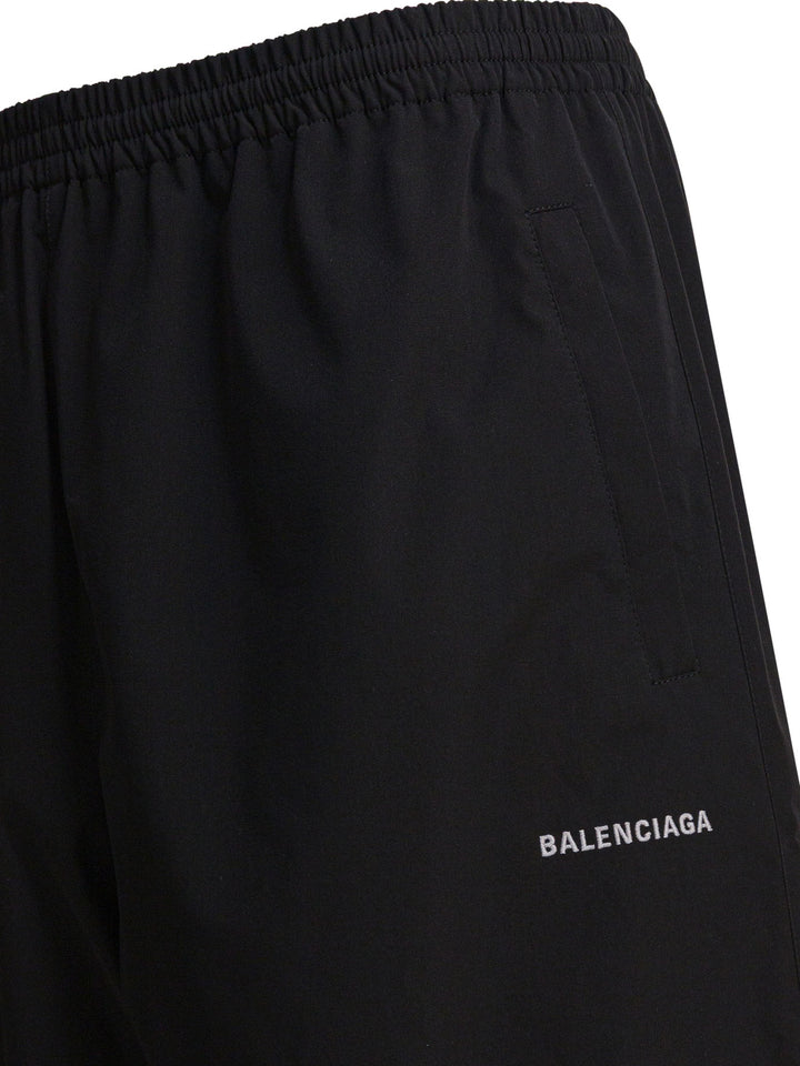 Balenciaga Sports Pants With Logo Trousers - Nero | 9f8015596076f643ba30937c043f8dfeee10199b