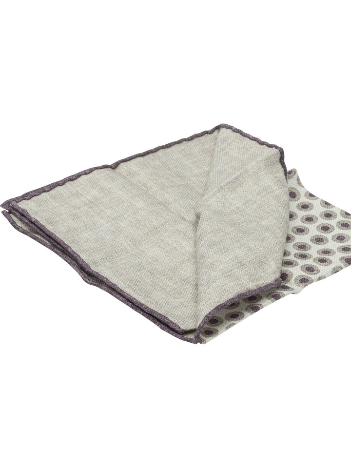Brunello Cucinelli Silk Pocket Clutch Sciarpe & Foulard - Beige | cbee63241e8a983e5ded5af6515b9919dd4a5b44