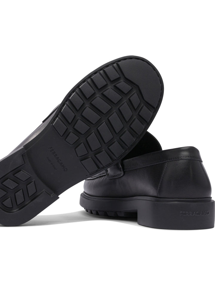 Ferragamo  Loafers & Slippers - Nero | ad3289cae53d56b5c40d59d578c44c997522c589