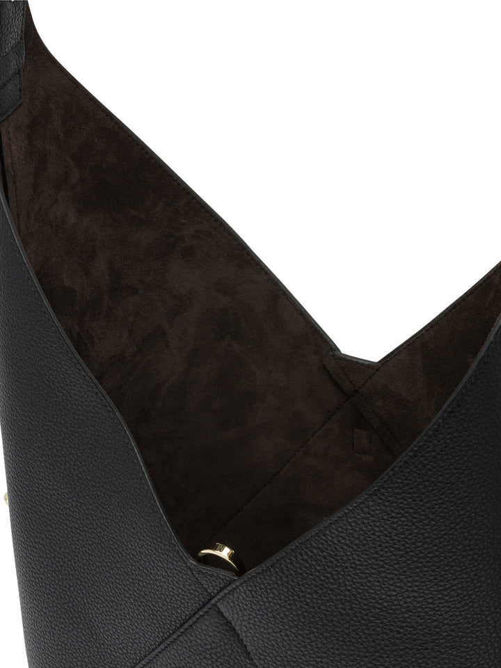 Ferragamo  Borse a Spalla e Tracolla - Nero | b7c92c9f4991155f93fb1a560fe6bc0fa98c1426