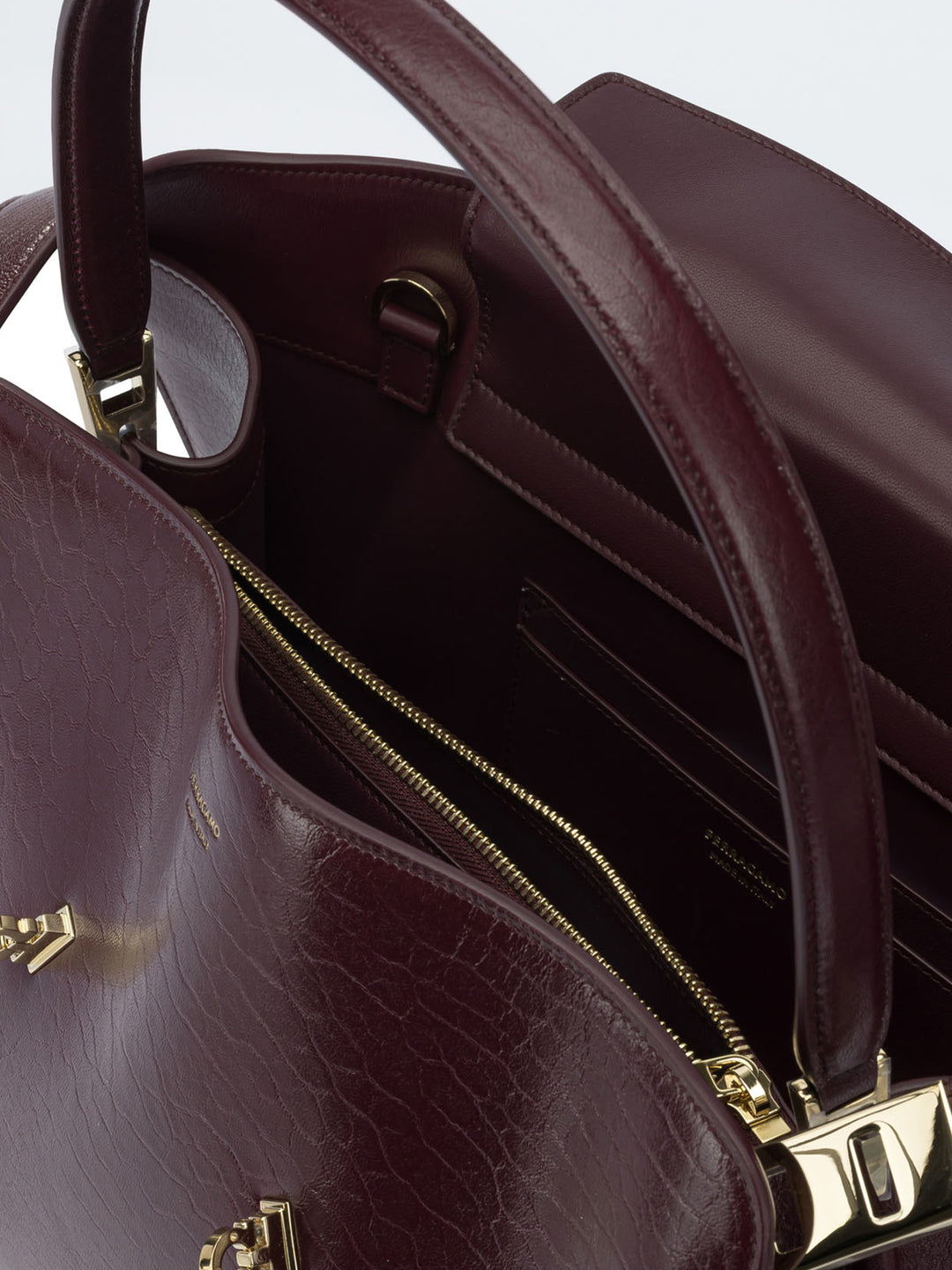 Ferragamo  Borse a Spalla e Tracolla - Rosa | 9c5dc1bf957609f8affcb6756680567a29de5ec5