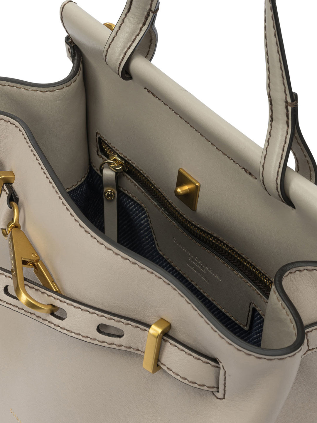 Gianni Chiarini  Borse a Tracolla - Beige | 0d99eea90a894256f2b42d2763b3309bf9a23000