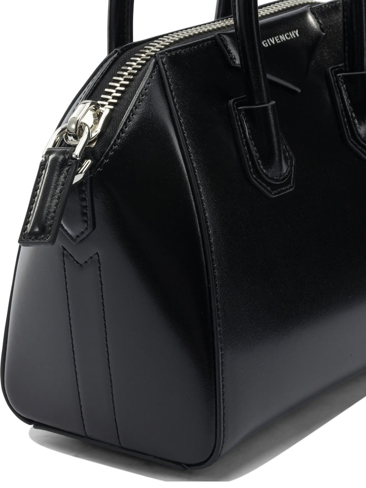 Givenchy Antigona Handbags - Nero | a4924639ea876b0413472ec9d2c1ec45bc02ae61