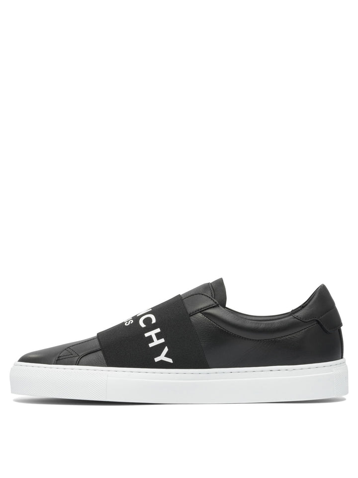 Givenchy Urban Street Sneakers & Slip-On - Nero | 3ccff886d4b88da50f840c10fc46d448ee730f2d