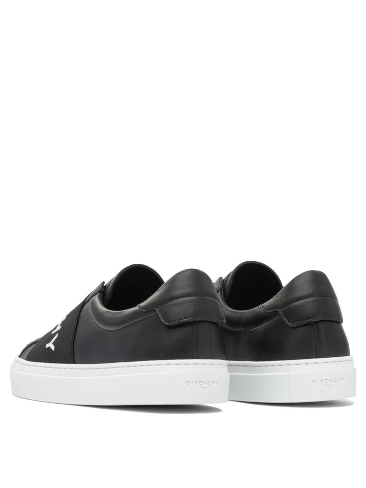 Givenchy Urban Street Sneakers & Slip-On - Nero | aab4a5a87841e43fe3fe489845ad5c0d428bf8bd