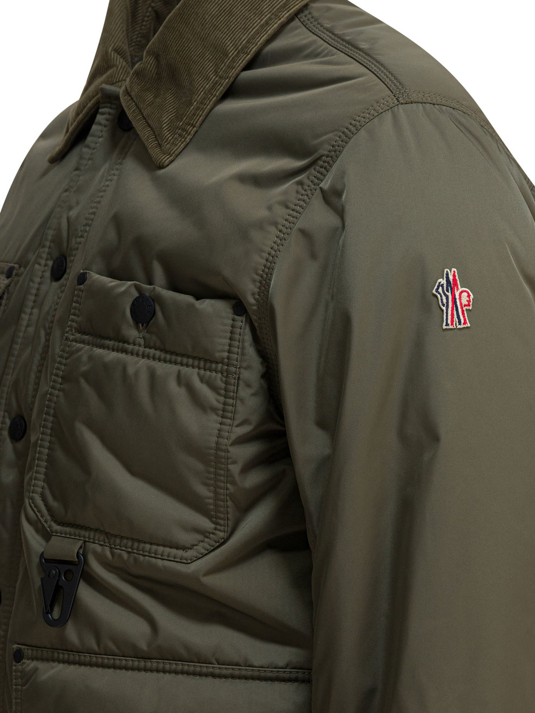 Moncler Grenoble Waterton Jackets and Coats - Verde | 23cc3ddc1e2364c435c31ea43ed2eb58a223b702