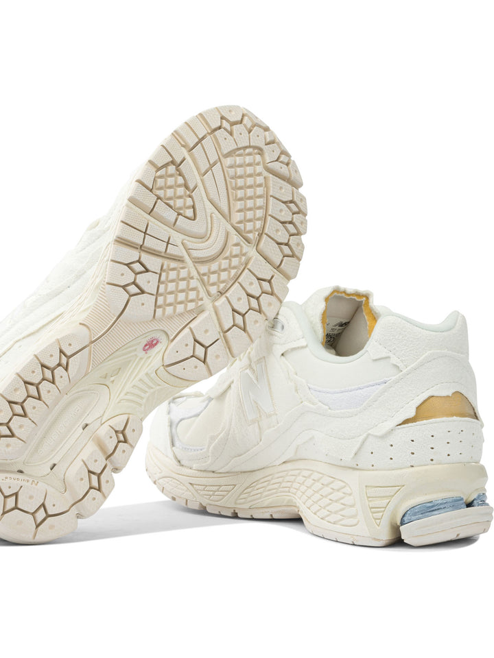 New Balance 2002r Protection Pack Sneakers & Slip-On - Bianco | 95de469d432abb5f999fed5e846b31a849e138c6