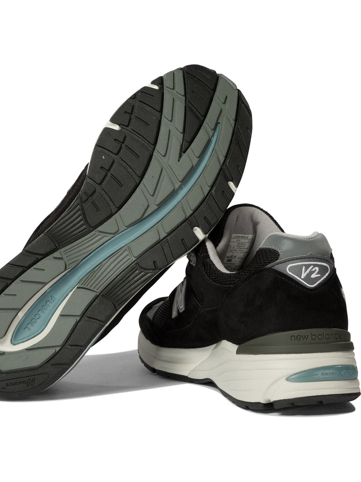 New Balance Made In Uk 991v2 Sneakers & Slip-On - Nero | 575bc1d8c49267fdf604ed3ffdf65e10da18bbd7