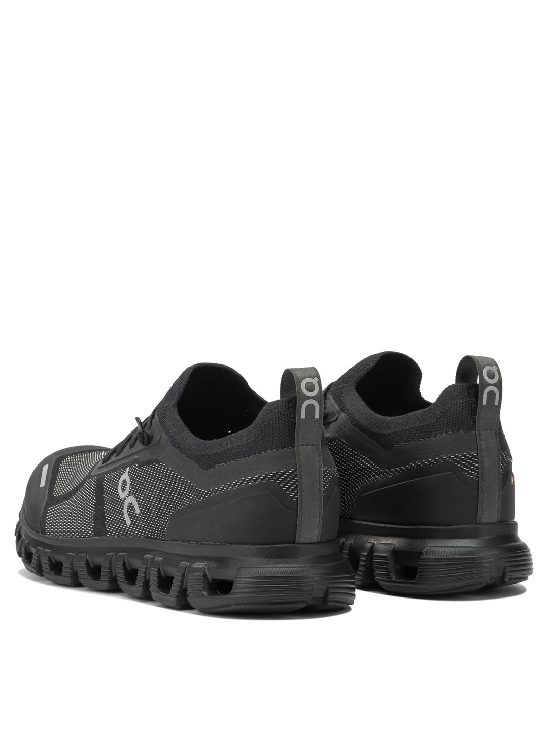 On Running Cloud 6 Versa Sneakers & Slip-On - Nero | 7c557331f17514bf8103f3f87423a9cb5d0a7ca9