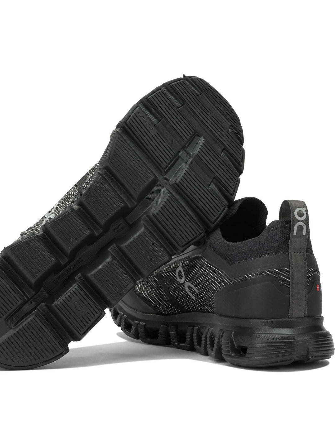 On Running Cloud 6 Versa Sneakers & Slip-On - Nero | 5b20b72fc5589d902640cfa99ff165c2f7723989