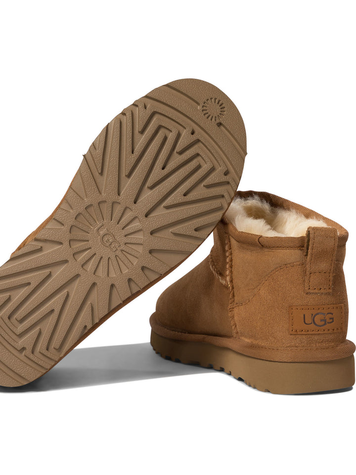 Ugg Classic Ultra Mini Stivali e Stivaletti - Marrone | bf63a633b8ddc6f4032037785156ad52708a01f9