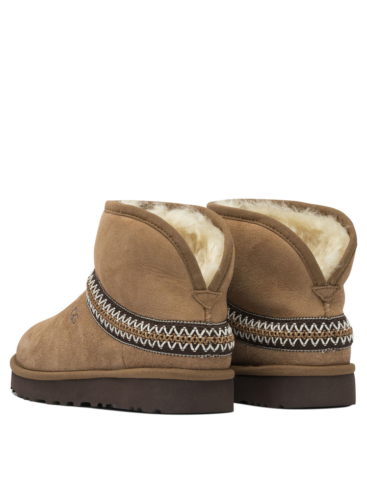 Ugg Classic Mini Crescent Boots and Ankle Boots - Marrone | ac2322c3a6ba9879eed6fd1575de932c235c2bea
