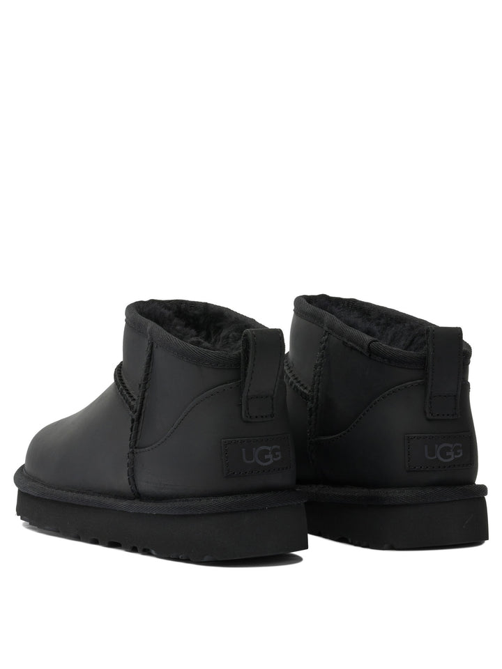Ugg Classic Ultra Mini Boots and Ankle Boots - Nero | 34759e3d4d0c35ac0079dd6d99b32c00808ad031