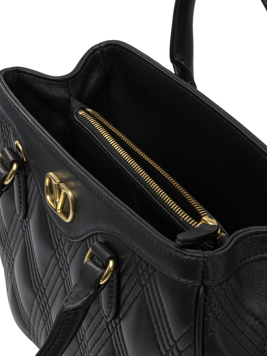 Valentino Garavani Quiltie 67 Handbags - Nero | bbe29441ac2a5e7e28f6b77fc7cb76d5498d66ff