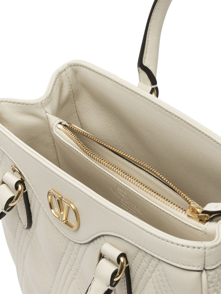 Valentino Garavani Quiltie 67 Handbags - Bianco | 700b7797ea85dde20ec7d4ad7008d697848774a7