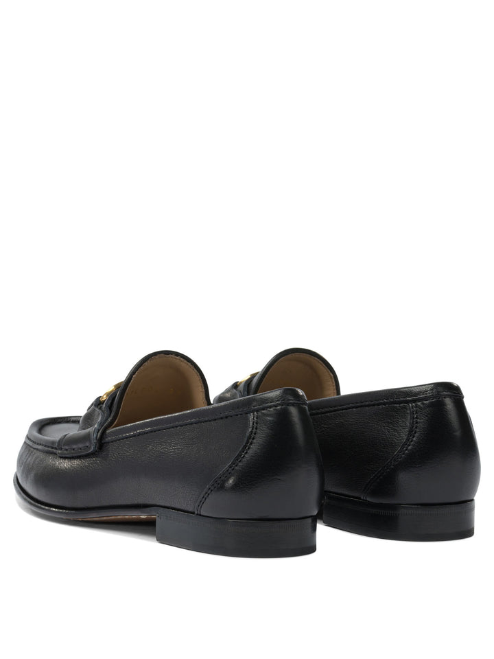 Valentino Garavani Vlogo Signature Loafers & Slippers - Nero | 1cc75d3eac16edeb609bf02ca4b11a0cd630cf92