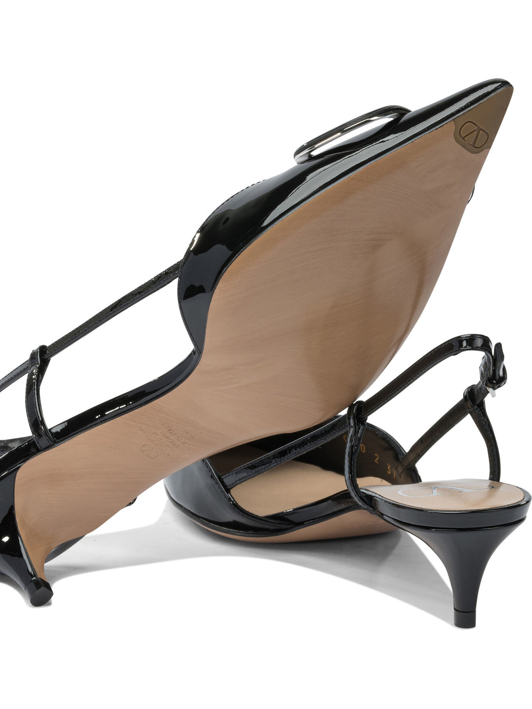 Valentino Garavani Vlogo Signature Heeled shoes - Nero | b856f76ddf7460ad47015a0e0293d0f1ee5ad15d