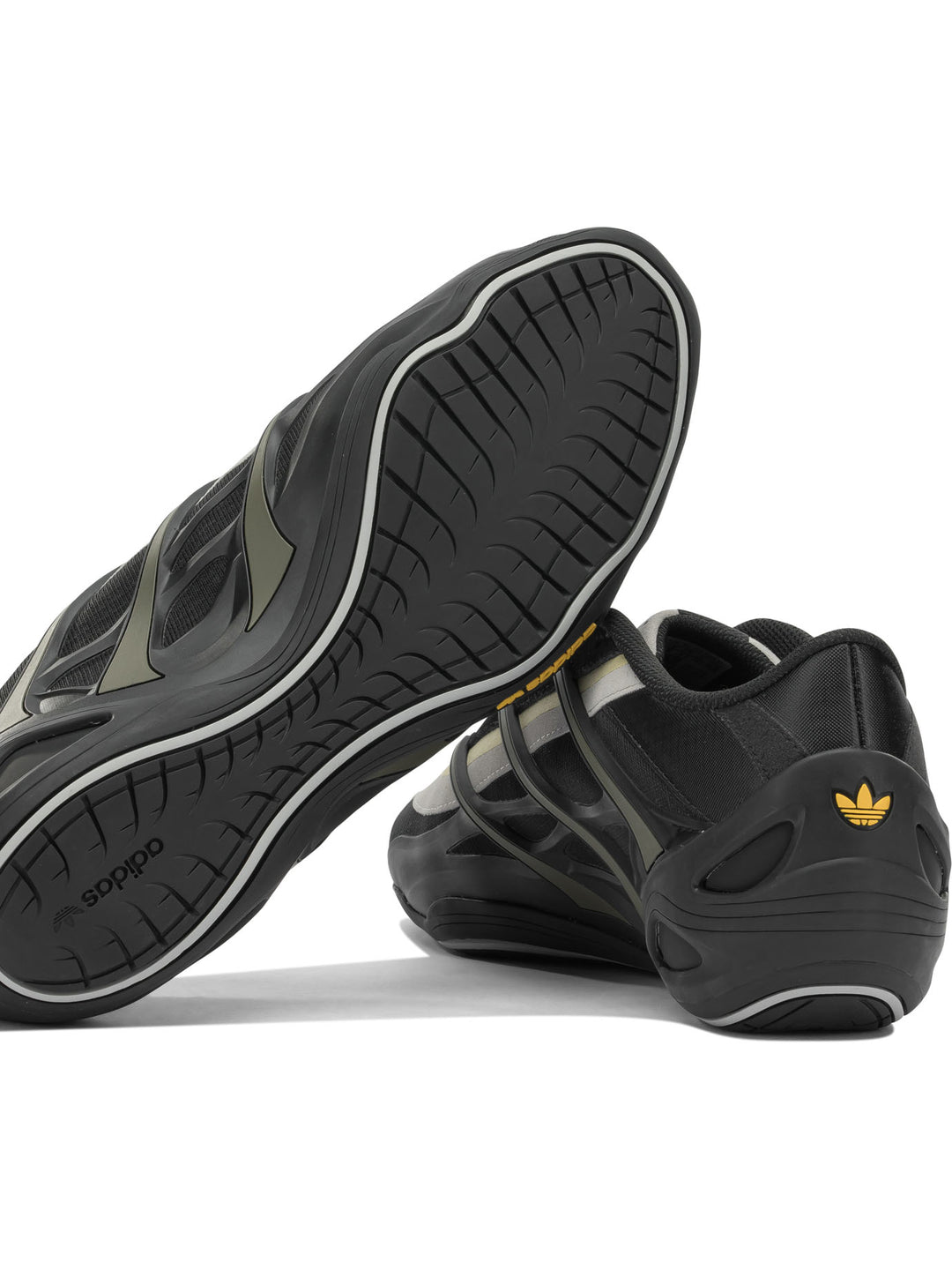Adidas Originals Bud Bunny Adiracer Gt Sneakers & Slip-On - Nero | e348b9b4d19152eb64cf98213ad45551d66ea1b2