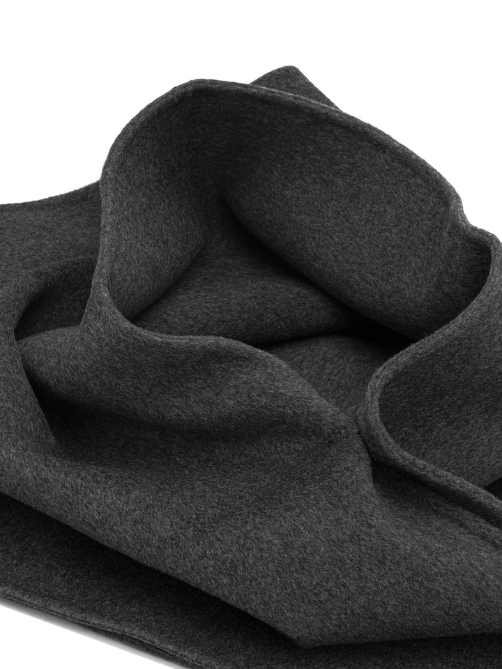Almada Label Micha Sciarpe & Foulard - Grey | c41a4e29ac6e7444b767129757448184a4da9c22