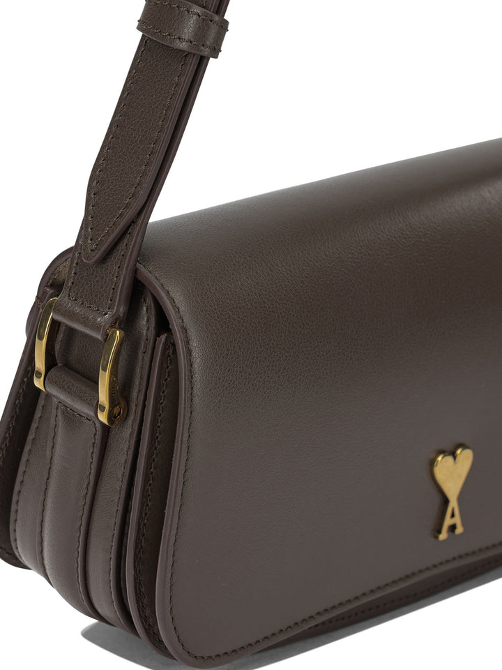 Ami Paris Paris Paris Borse a Spalla e Tracolla - Marrone | 835bd8c2f6b58dcb67dc3e520cac001e38ee8aa6