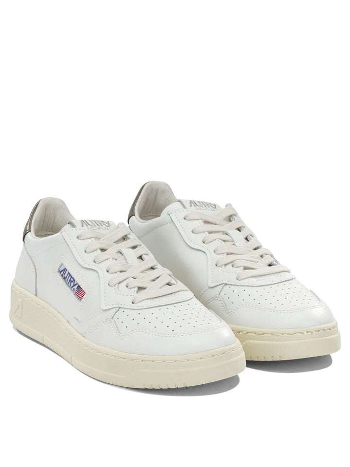 Autry Medalist Low Sneakers & Slip-On - Verde | b45d0ea697c69f1845b0bf7f9f2d290e1e506eb4