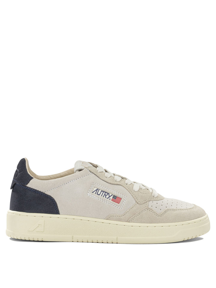 Autry Medalist Low Sneakers & Slip-On - Blu | d227d1b87493bed327f6ff52419ac204d7926811