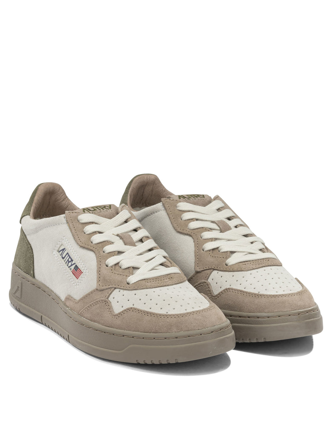 Autry Medalist Low Sneakers & Slip-On - Beige | acea068dc3f7c66918ce70753b655ebac2b8f6fa