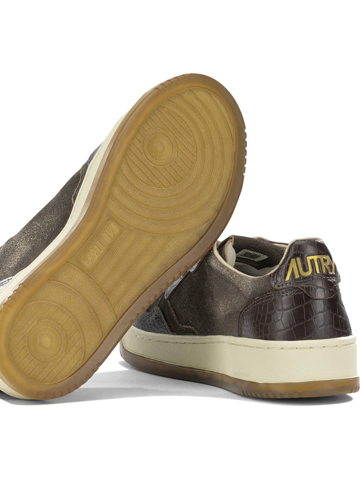 Autry Medalist Low Sneakers & Slip-On - Marrone | 56afa163657b063defffca299674f53089dc4b82