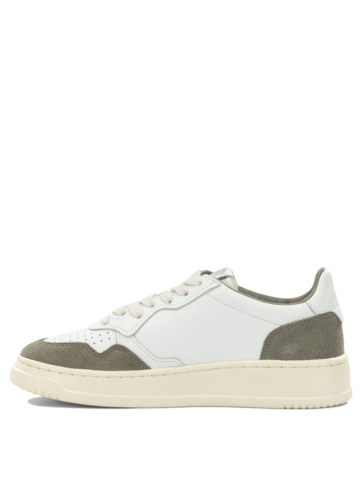 Autry Medalist Low Sneakers & Slip-On - Bianco | 801afb13fa27d4e30cd82436756dee53dc727c69