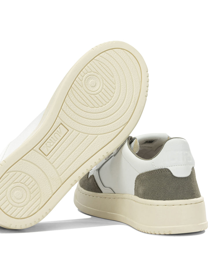 Autry Medalist Low Sneakers & Slip-On - Bianco | 32eaa9a2b50c47c98ccefbe53b54a4669507131a