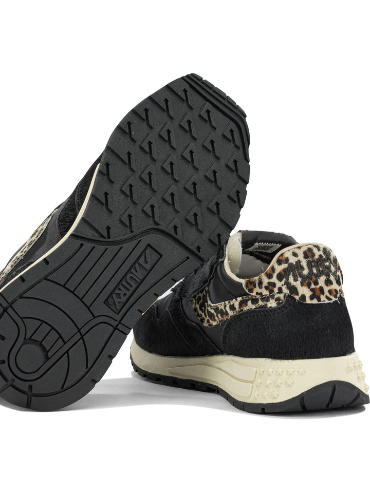 Autry Reelwind Sneakers & Slip-On - Nero | f0411e23b1d85364a872ebe438c36f4b7a818f15