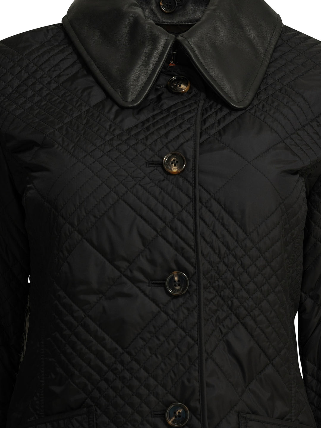 Burberry Fernleigh Jackets and Coats - Nero | 901539b5c33203450c82d1975aa71ee41f1572d0