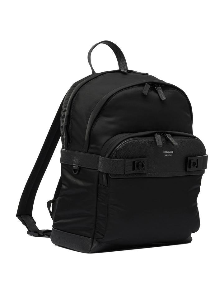 Ferragamo Gancini Zaini e Valigie - Nero | e140e6e0eca1087a5c824b4df37c1c1b8dd0b547