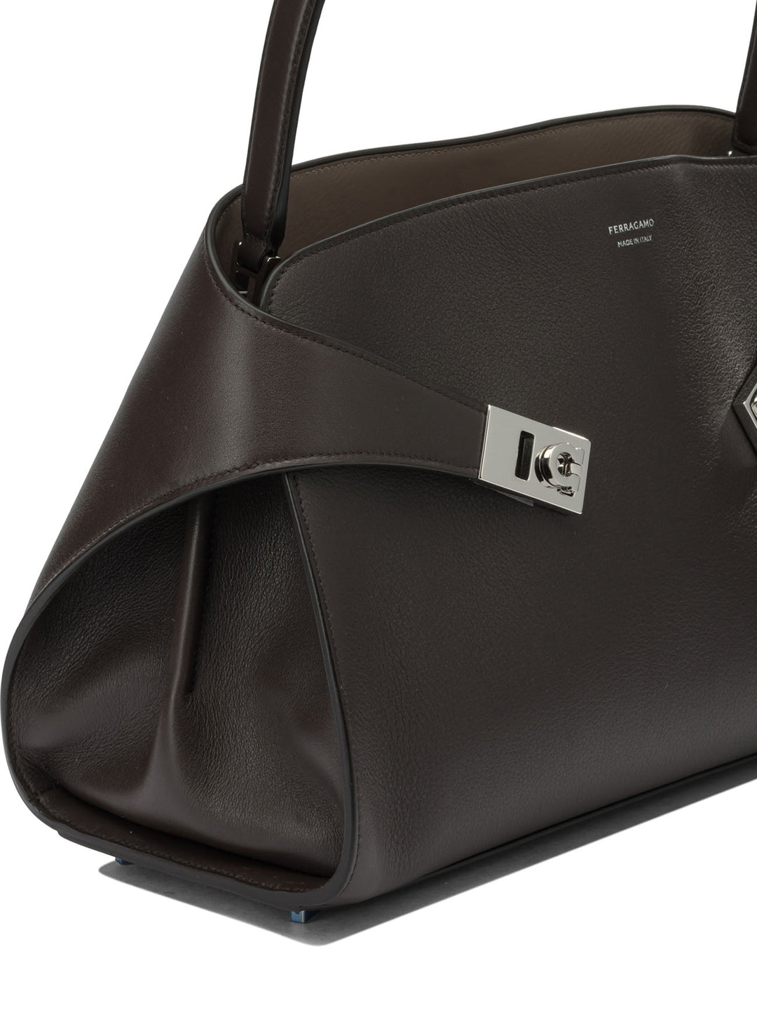 Ferragamo Hug Soft Handbags - Marrone | 520456b0f18710d7dc1e67c9448ede68e6fe0f43