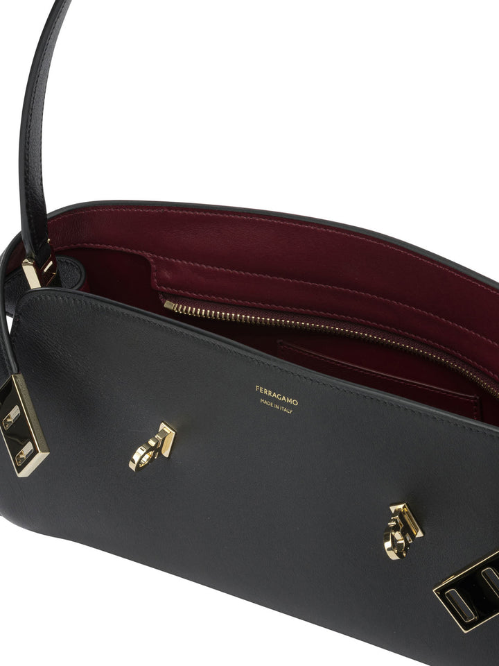 Ferragamo Hug East-West Borse a Spalla e Tracolla - Nero | af2715b5f2dd317a51f2fded11359624242f9fc0