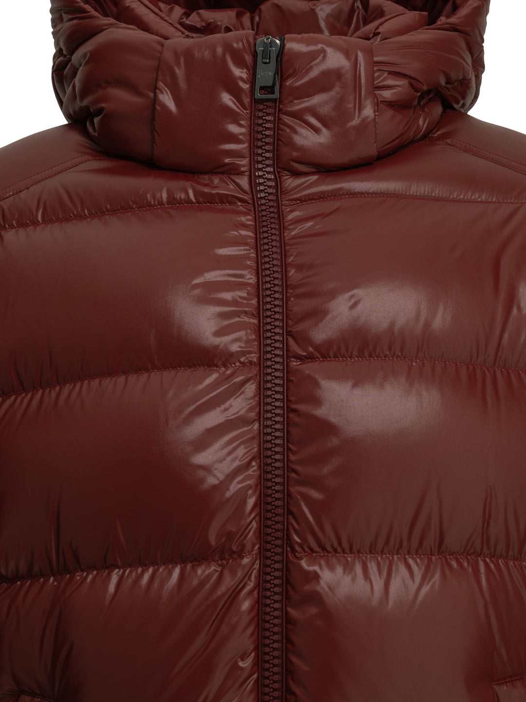 Herno Short Down Jacket With Logo Jackets and Coats - Rosso | 575af776f1de4a1c6777512b06558aeafdaf8068