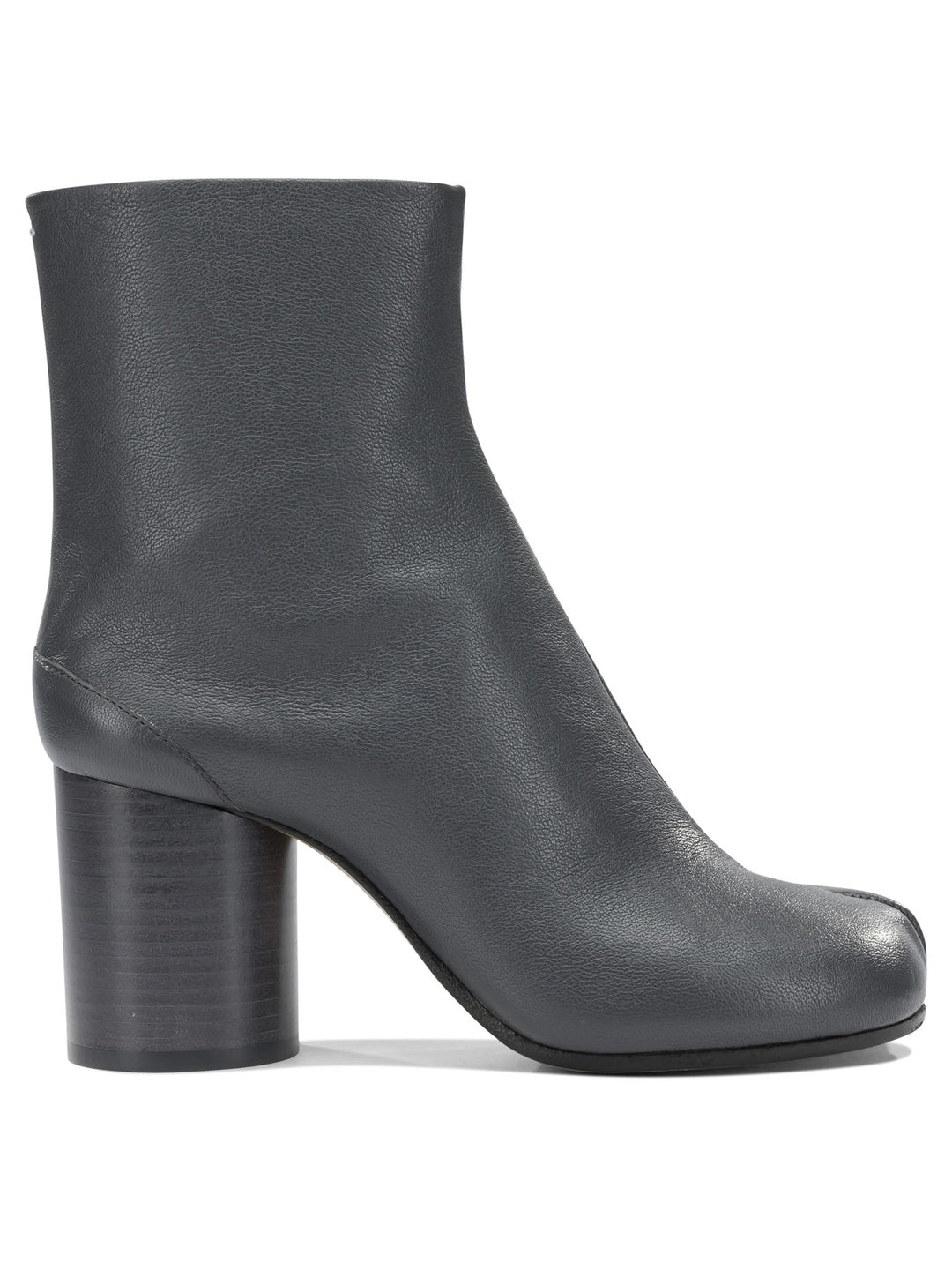 Maison Margiela Tabi Boots and Ankle Boots - Grey | 4d133d49a85043a854daecf61b7951bb7e25e123