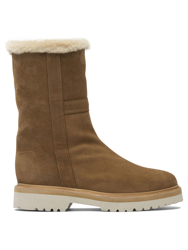 Stiefel und Stiefeletten Braun