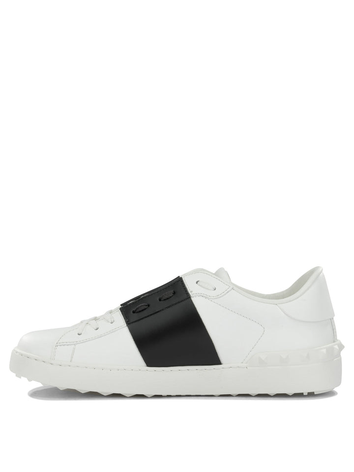 Valentino Garavani Open Royco Sneakers & Slip-On - Nero | a02683993fb88d90fe8c9e9fadf817f895a70de6