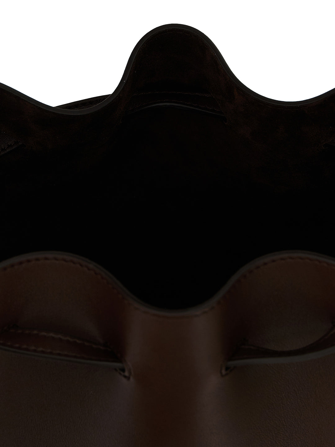 Valentino Garavani Valentino Garavani Vlogo Signature Shoulder Bag Borse a Spalla e Tracolla - Marrone | c200b41d73fa05b8791f6782a5ebd43046d8c708