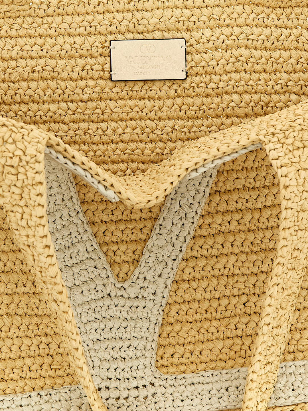 Valentino Garavani Vivasuperstar Tote - Beige | e853b31f365f953575354b9051f6b3e9c004ee35