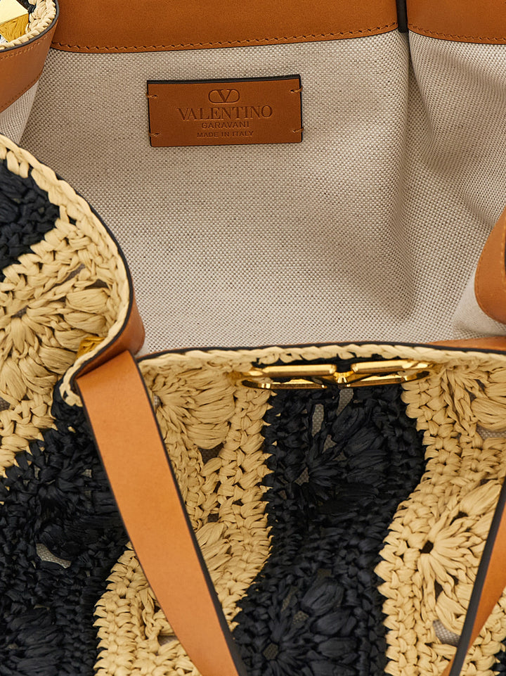 Valentino Garavani Vlogo Signature Borse a Mano - Beige | bfa661fc030450eeee4cd45501a6d8c60a85b7b6