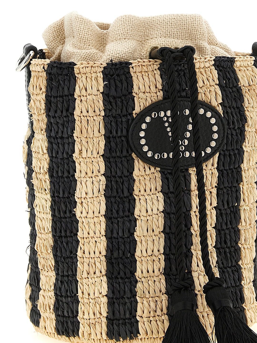 Valentino Garavani Valentino Garavani Raffia Small Bucket Bag Borse a Spalla e Tracolla - Nero | e6cc537849e9b04444afc708aed812cbb443082b